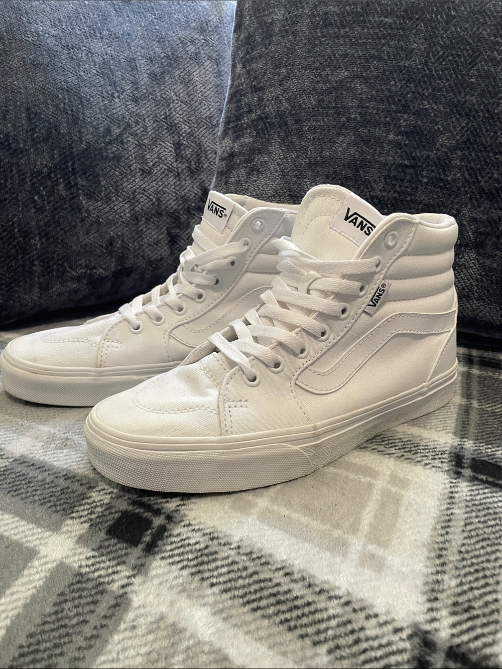 White High Top Vans Sk8-Hi Canvas Sneaker